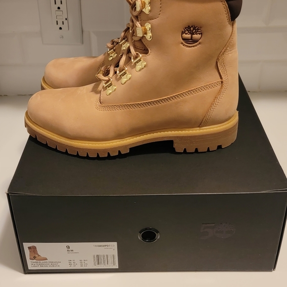 Timberland "50th Anniversary 40 Below"  Boots - Picture 4 of 7